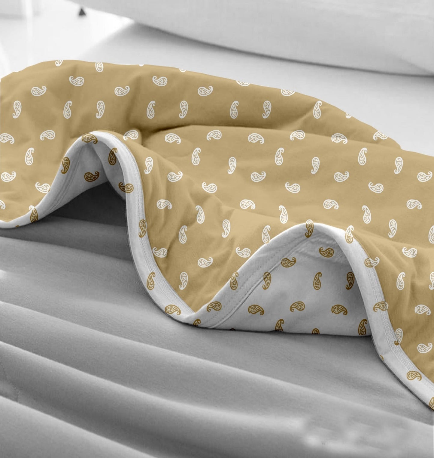 Criss Cross & Board Bored Bedsheet|Dohar Combo