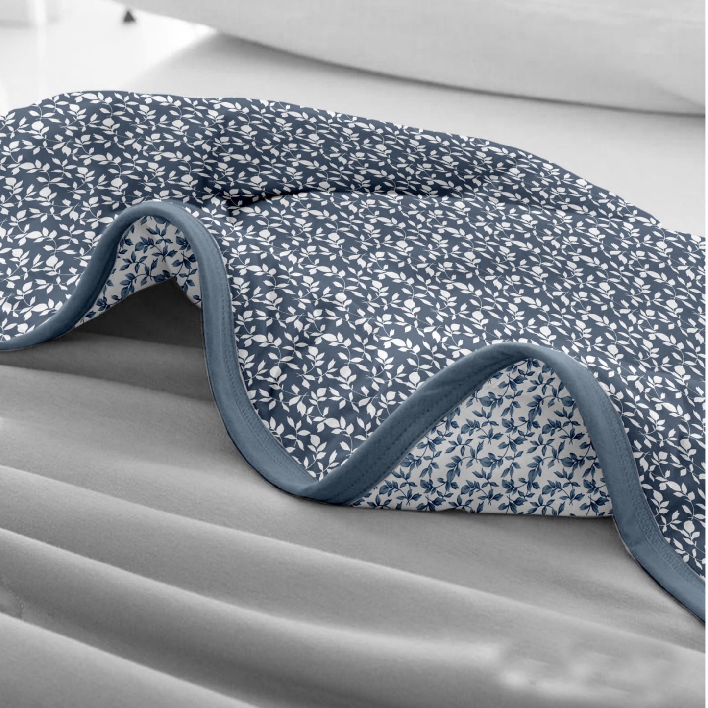 Blue & White Leaves Print 100% Cotton Reversible AC Dohar